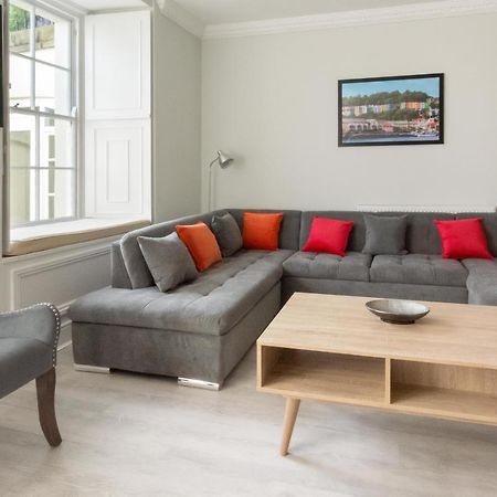 Free Parking! Very Large 2 Bedroom Clifton Flat ブリストル エクステリア 写真